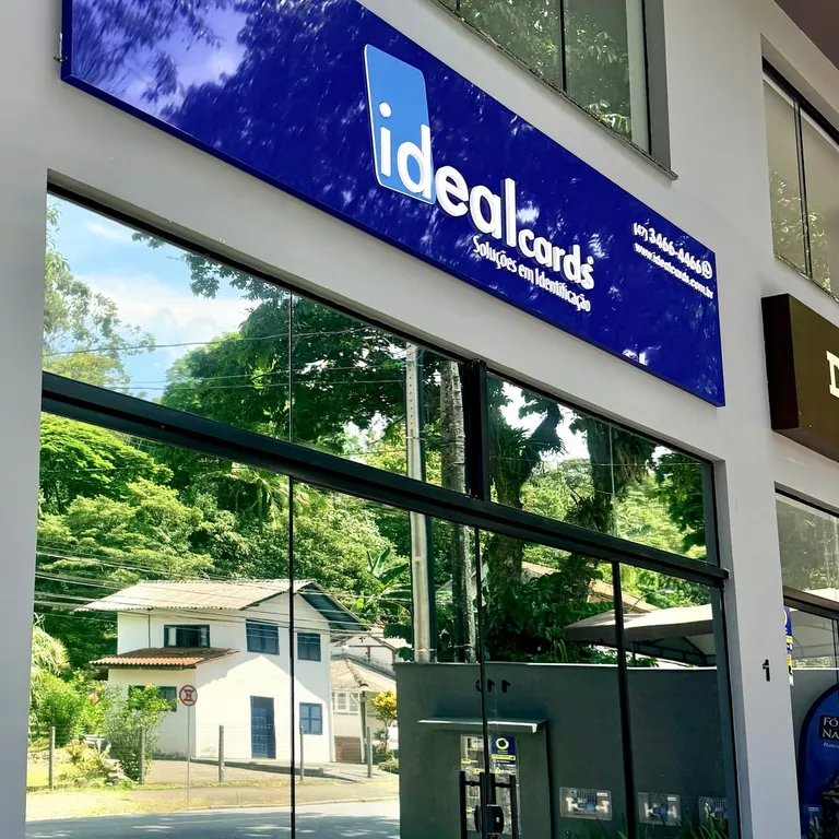 Fachada da loja da Ideal Cards em Joinville
